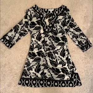 Bebe size M cover up